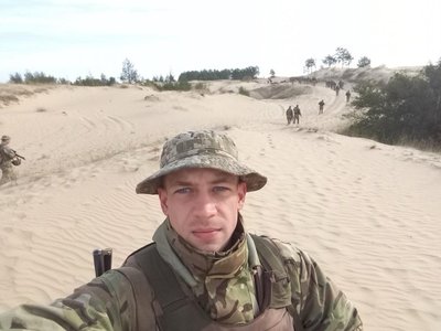 "Життя — це війна, а війна — це життя": історія загиблого оборонця на псевдо "Христос" "Життя — це війна, а війна — це життя": історія загиблого оборонця на псевдо "Христос"