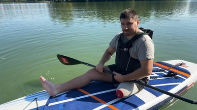 «Хай краще я один задвохсочусь»: історія нацгвардійця Артема Чувальського, який після ампутації служить у Хмельницькому «Хай краще я один задвохсочусь»: історія нацгвардійця Артема Чувальського, який після ампутації служить у Хмельницькому