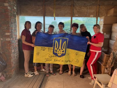 "Допомагайте тим, хто ще живий". Історія Тамари Рябущенко, волонтерки, що возить допомогу на фронт "Допомагайте тим, хто ще живий". Історія Тамари Рябущенко, волонтерки, що возить допомогу на фронт