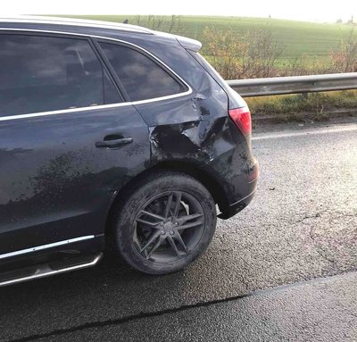 На Рівненщині чоловік в’їхав у кортеж супроводу загиблого воїна На Рівненщині чоловік в’їхав у кортеж супроводу загиблого воїна