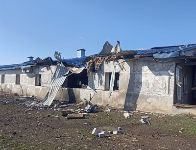 РФ вдарила дронамии по фермі у Лозівській громаді: Наслідки РФ вдарила дронамии по фермі у Лозівській громаді: Наслідки
