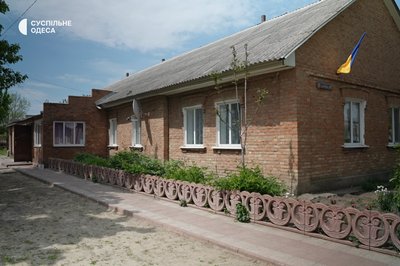 "Я вже тут, як вдома": у Троїцькому на Одещині колишній дитсадок став домом для переселенців