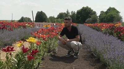 Виростив поле лілій та лаванди: історія військового Андрія з Рівненщини Виростив поле лілій та лаванди: історія військового Андрія з Рівненщини