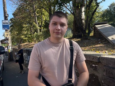 У Києві пройшов восьмий "Марш Пам'яті" до 82-х роковин трагедії Бабиного Яру У Києві пройшов восьмий "Марш Пам'яті" до 82-х роковин трагедії Бабиного Яру