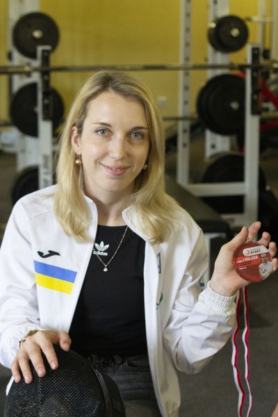 Мета — Паралімпіада в Лос-Анджелесі: історія парафехтувальниці з Волині Марії Іванчик і її тренера Олексія Сундієва Мета — Паралімпіада в Лос-Анджелесі: історія парафехтувальниці з Волині Марії Іванчик і її тренера Олексія Сундієва