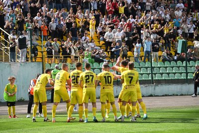 ФК “Буковина” програв “Динамо” в історичному матчі півфіналу Кубка України: як це було ФК “Буковина” програв “Динамо” в історичному матчі півфіналу Кубка України: як це було