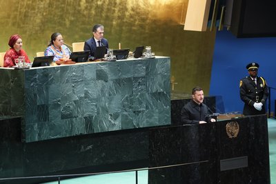 Президент України Володимир Зеленський виступає на відкритті 80-ї сесії Генеральної Асамблеї ООН у штаб-квартирі організації в Нью-Йорку, США, 23 вересня 2025 року Президент України Володимир Зеленський виступає на відкритті 80-ї сесії Генеральної Асамблеї ООН у штаб-квартирі організації в Нью-Йорку, США, 23 вересня 2025 року