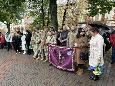 У містах Черкащини у День захисників і захисниць вшанували полеглих воїнів У містах Черкащини у День захисників і захисниць вшанували полеглих воїнів