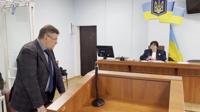 Кожен із батьків загиблих у ДТП дівчат на Чернігівщині подав позов на майже 5 млн грн моральної компенсації Кожен із батьків загиблих у ДТП дівчат на Чернігівщині подав позов на майже 5 млн грн моральної компенсації