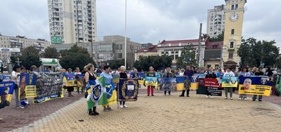 Акція "Поверніть героїв з полону. Знайдіть безвісти зниклих" триває четвертий рік Акція "Поверніть героїв з полону. Знайдіть безвісти зниклих" триває четвертий рік