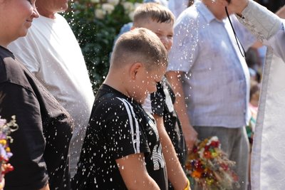 «Освячують дари природи»: у громадах ПЦУ на Кіровоградщині відзначають Яблучний Спас