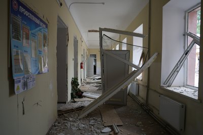 Російські дрони атакували заклад охорони здоров'я у Херсоні: що відомо про наслідки Російські дрони атакували заклад охорони здоров'я у Херсоні: що відомо про наслідки