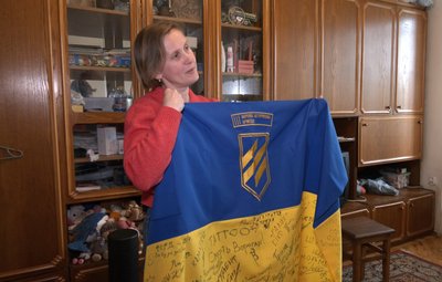 "Вони зайшли до мене в двір з гранатою": розповідь переселенки Юлії Сергієвої, яка двічі тікала від війни "Вони зайшли до мене в двір з гранатою": розповідь переселенки Юлії Сергієвої, яка двічі тікала від війни