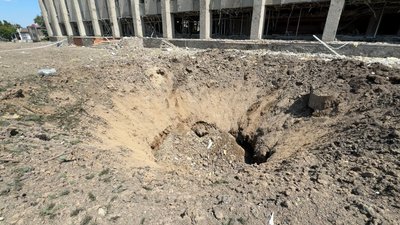 "Розірвало на шматки". Російські війська ударили по Краснопіллю ракетою С-300