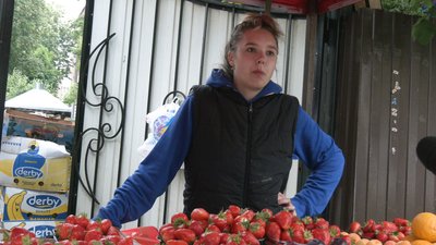 Полуниця на ринках Житомира: ціни, сорти та попит Полуниця на ринках Житомира: ціни, сорти та попит