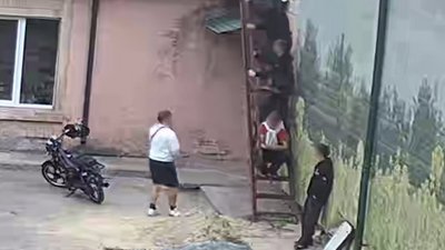 Невідомі проникли до будинку культури та викрали комунальне майно на Рівненщині Невідомі проникли до будинку культури та викрали комунальне майно на Рівненщині