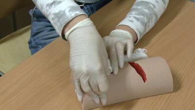 У Хмельницькому старшокласників вчать управляти дронами У Хмельницькому старшокласників вчать управляти дронами