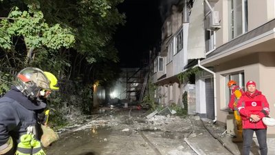 Унаслідок атаки РФ по Одесі пошкоджена житлова забудова Унаслідок атаки РФ по Одесі пошкоджена житлова забудова