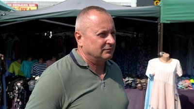 Як торгують на ринках Чернігова у спеку, чи безпечно там купувати продукти Як торгують на ринках Чернігова у спеку, чи безпечно там купувати продукти