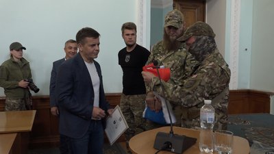 Сергій Сухомлин подякував білоруським військовим за те, що вони захищають Україну від військ РФ Сергій Сухомлин подякував білоруським військовим за те, що вони захищають Україну від військ РФ