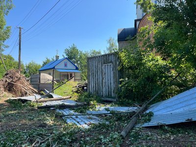 Пошкоджена городина, електроопори та дахи будинків: жителі громади на Черкащині показали наслідки негоди Пошкоджена городина, електроопори та дахи будинків: жителі громади на Черкащині показали наслідки негоди
