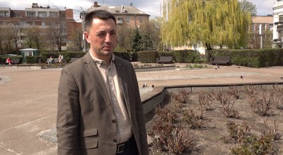 Поминальні дні серед руїн: як черкасці відновлюють могили рідних
