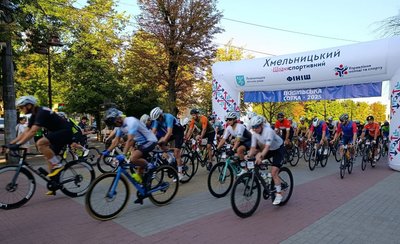 Так учасники стартували на веломарафоні Так учасники стартували на веломарафоні