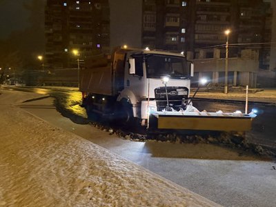 Прибирання снігу в Харкові Прибирання снігу в Харкові