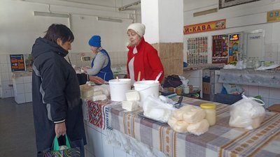 Подорожчання молочної продукції на Житньому ринку Житомира: що вплинуло — пояснення експерта Подорожчання молочної продукції на Житньому ринку Житомира: що вплинуло — пояснення експерта