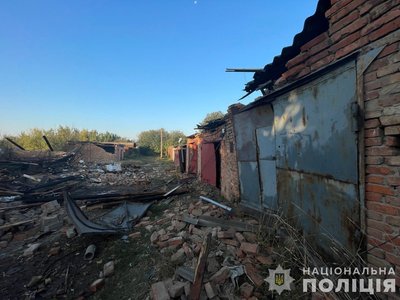 Пошкоджені будинки, ферма та лінії електропередач: наслідки ударів РФ по Сумщині Пошкоджені будинки, ферма та лінії електропередач: наслідки ударів РФ по Сумщині