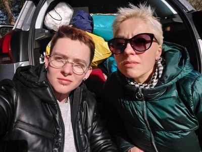 В поліції сказали: "Якщо є можливість поїхати, то зробіть це, бо у вас діти". Історія лесбійської пари з Одеси В поліції сказали: "Якщо є можливість поїхати, то зробіть це, бо у вас діти". Історія лесбійської пари з Одеси
