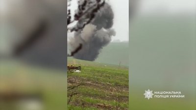 Підірвали бойову частину російського реактивного дрона, що впав біля Рівного Підірвали бойову частину російського реактивного дрона, що впав біля Рівного