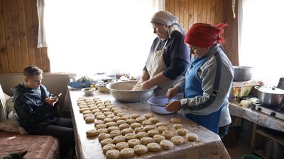 Волонтерська мережа на Вінниччині підтримує українських захисників: від печива до маскувальних костюмів Волонтерська мережа на Вінниччині підтримує українських захисників: від печива до маскувальних костюмів