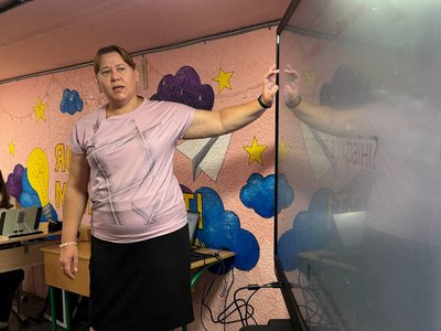 «Ми виходили з Маріуполя пішки»: історія Тетяни Глєбової — вчительки, яка увійшла до ТОП-10 найкращих в Україні «Ми виходили з Маріуполя пішки»: історія Тетяни Глєбової — вчительки, яка увійшла до ТОП-10 найкращих в Україні