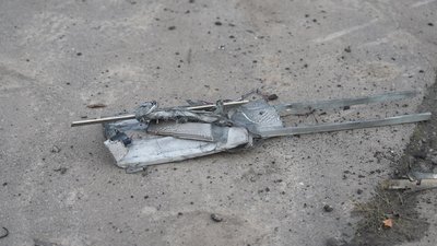 Російський безпілотник начинений шрапнеллю вибухнув у середмісті Сум Російський безпілотник начинений шрапнеллю вибухнув у середмісті Сум