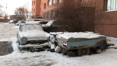 Евакуація занедбаних авто в Рівному: першими опрацьовуватимуть заявки голів ОСББ Евакуація занедбаних авто в Рівному: першими опрацьовуватимуть заявки голів ОСББ