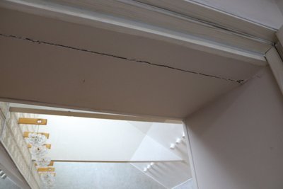Російська атака пошкодила Національну бібліотеку України для дітей у Києві Російська атака пошкодила Національну бібліотеку України для дітей у Києві