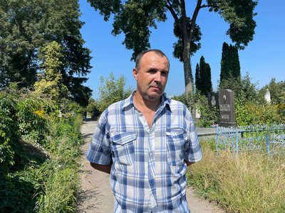 У Тернополі попрощалися з військовослужбовцем Русланом Новаковським У Тернополі попрощалися з військовослужбовцем Русланом Новаковським
