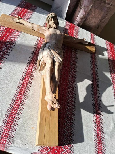 Відреставрована скульптура розп'яття Христа Відреставрована скульптура розп'яття Христа