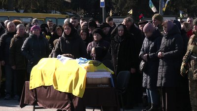 З військовими Олександром Дубичем та Павлом Ковальчуком попрощалися у Рівному З військовими Олександром Дубичем та Павлом Ковальчуком попрощалися у Рівному