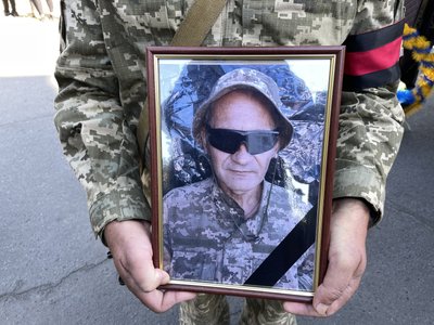 Прощання з воїном Русланом Кабаком у Полтаві: як загинув воїн Прощання з воїном Русланом Кабаком у Полтаві: як загинув воїн