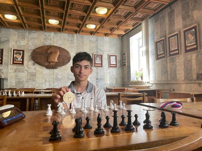 Тернопільський школяр переміг на чемпіонаті Європи зі швидких шахів Тернопільський школяр переміг на чемпіонаті Європи зі швидких шахів