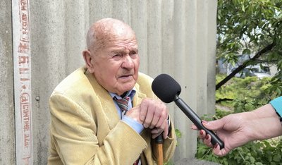 "Вони радіють, коли приходимо": яку допомогу надають самотнім пенсіонерам у сумській “Берегині” "Вони радіють, коли приходимо": яку допомогу надають самотнім пенсіонерам у сумській “Берегині”