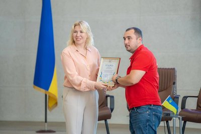 "Єднаймося задля перемоги": у Києві відбувся четвертий форум волонтерів "Єднаймося задля перемоги": у Києві відбувся четвертий форум волонтерів