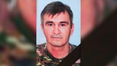 На Чернігівщині попрощалися з двома військовими ЗСУ — Ігорем Гулою та Анатолієм Овсенюком На Чернігівщині попрощалися з двома військовими ЗСУ — Ігорем Гулою та Анатолієм Овсенюком
