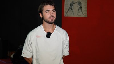 Тренує попри біль: історія ветерана війни з Черкас, який навчає дітей боксу Тренує попри біль: історія ветерана війни з Черкас, який навчає дітей боксу