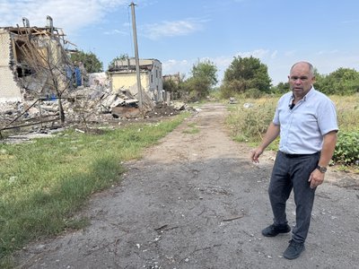 «Не можу залишити людей»: як працює староста Біленького за 10 км від фронту «Не можу залишити людей»: як працює староста Біленького за 10 км від фронту