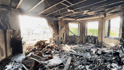 15 домогосподарств зазнали пошкоджень та 1 будинок згорів: РФ атакувала трьома "шахедами" Варву, що на Чернігівщині 15 домогосподарств зазнали пошкоджень та 1 будинок згорів: РФ атакувала трьома "шахедами" Варву, що на Чернігівщині