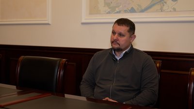 Кухарі садочків у Чернігові їдуть вночі на роботу й отримують мінімальну зарплату