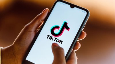 Як TikTok формує канони зовнішності для жінок та чоловіків Як TikTok формує канони зовнішності для жінок та чоловіків